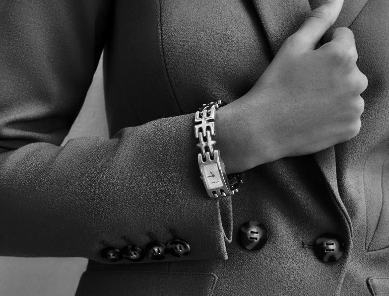 Discover the Georg Jensen EKL Silver Watch, a perfect blend of timeless elegance and precision craftsmanship. Elevate your style with this luxurious timepiece that enhances any outfit. Shop now and experience sophistication at its finest.